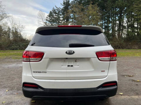 2016 Kia Sorento LX
