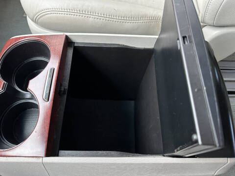 2014 Toyota Sienna XLE 8-Passenger