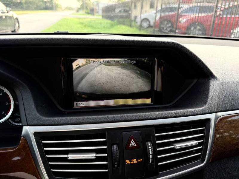 2011 Mercedes-Benz E-Class E 350 BlueTEC Luxury