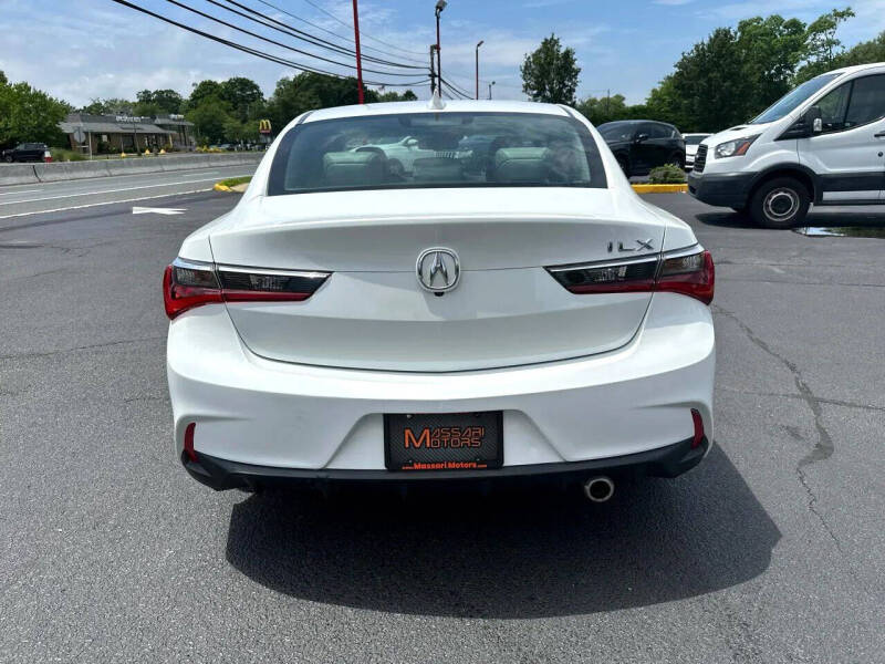 2019 Acura ILX w/Premium