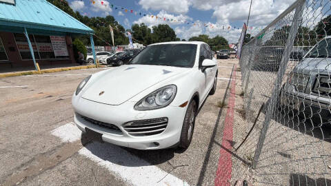 2014 Porsche Cayenne Platinum