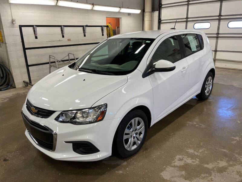 Used 2017 Chevrolet Sonic LT with VIN 1G1JG6SG8H4171749 for sale in Concordia, KS