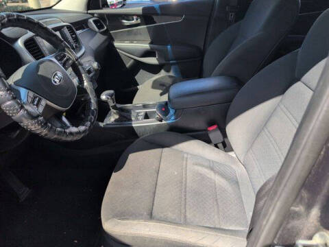 2019 Kia Sorento S V6