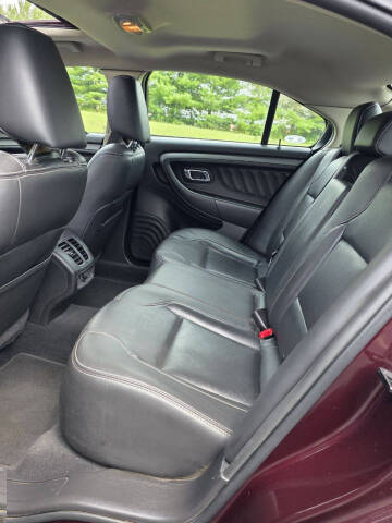 2011 Ford Taurus SEL