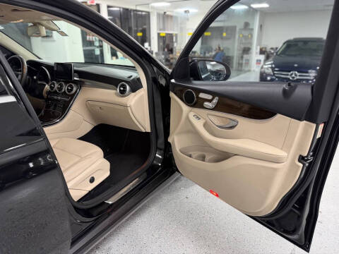 2017 Mercedes-Benz GLC GLC 300