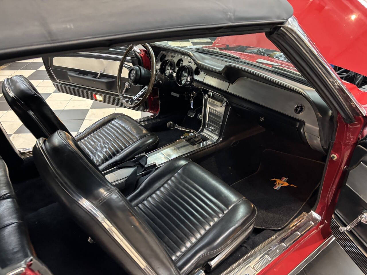 1967 Ford Mustang 30