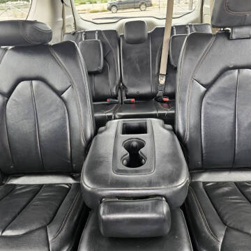 2017 Chrysler Pacifica Touring-L
