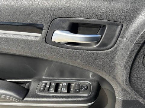 2022 Chrysler 300 S V6