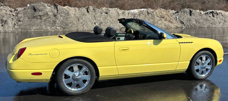 2002 Ford Thunderbird Deluxe