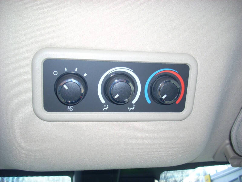 2024 Chevrolet Express LT 3500