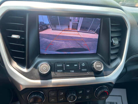 2017 GMC Acadia SLE-2