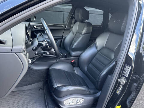 2024 Porsche Macan GTS