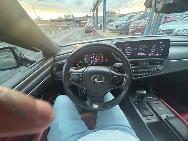 2022 Lexus ES 350 F SPORT