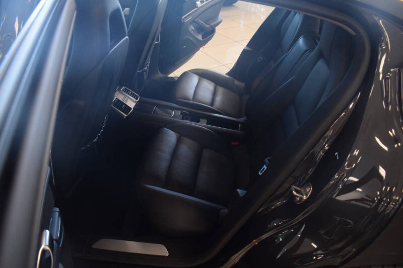 2012 Porsche Panamera 4