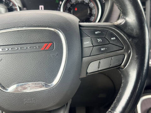 2017 Dodge Challenger SXT