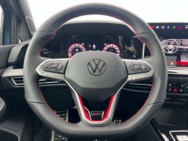 2026 Volkswagen Golf GTI SE