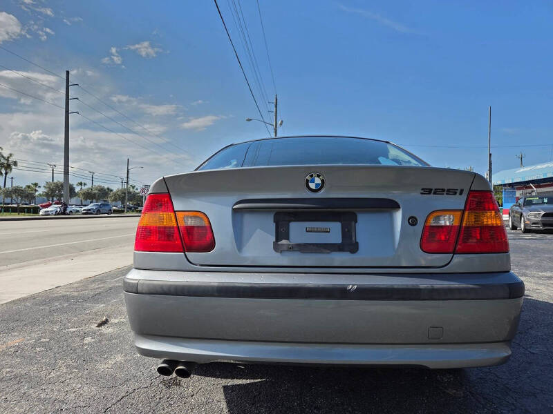 2005 BMW 3 Series 325i