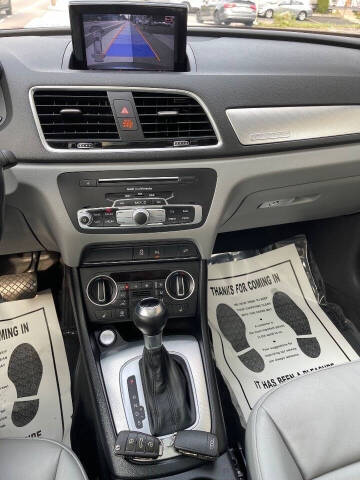 2016 Audi Q3 2.0T quattro Premium Plus