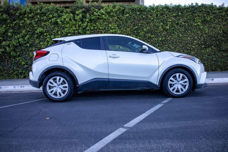 2019 Toyota C-HR LE