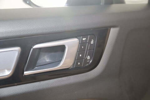 2022 Porsche Cayenne Platinum Edition