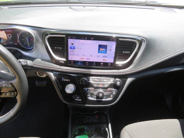 2021 Chrysler Pacifica Touring