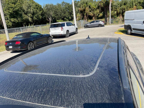 2022 Audi e-tron quattro Premium