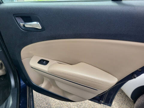 2012 Dodge Charger SE