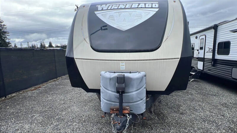 2016 Winnebago Ultralite