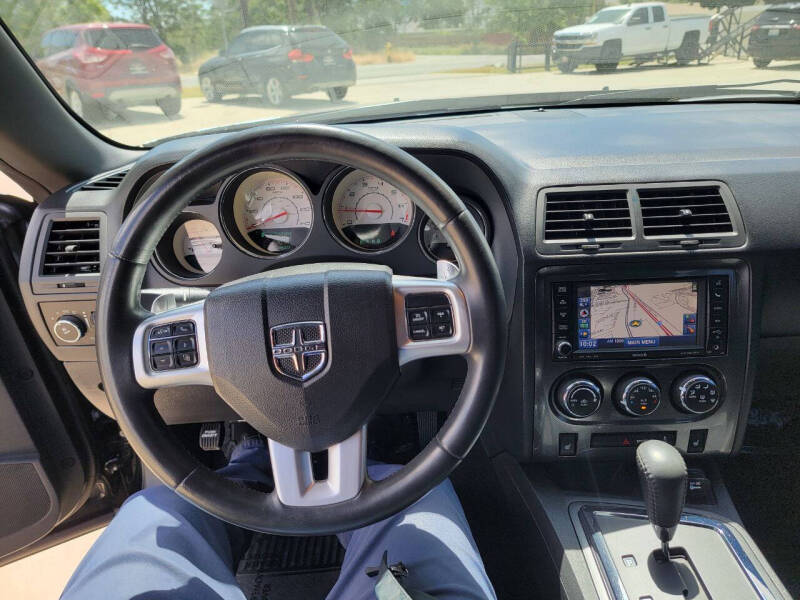 2012 Dodge Challenger SXT Plus