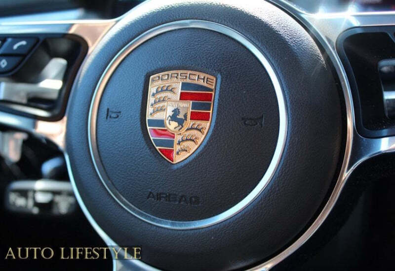 2015 Porsche Macan S