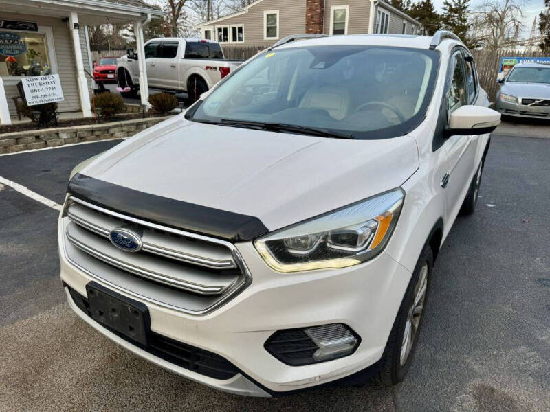 2017 Ford Escape Titanium's photo