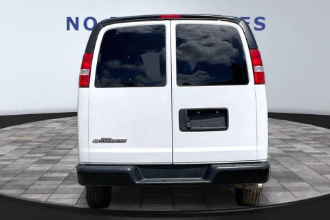 2023 Chevrolet Express 2500