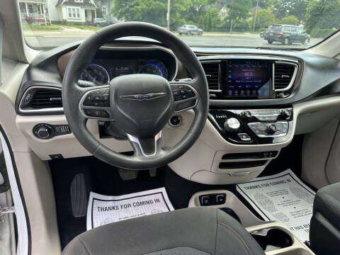 2017 Chrysler Pacifica Touring