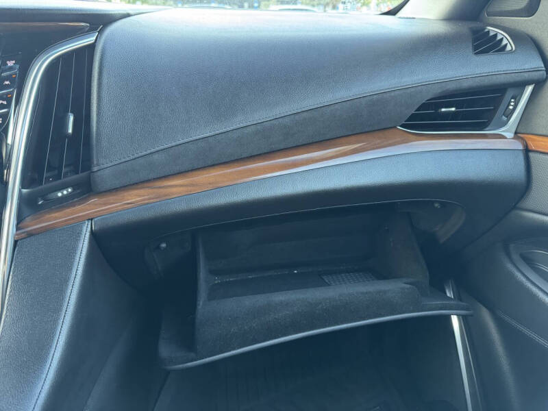 2018 Cadillac Escalade ESV Premium Luxury