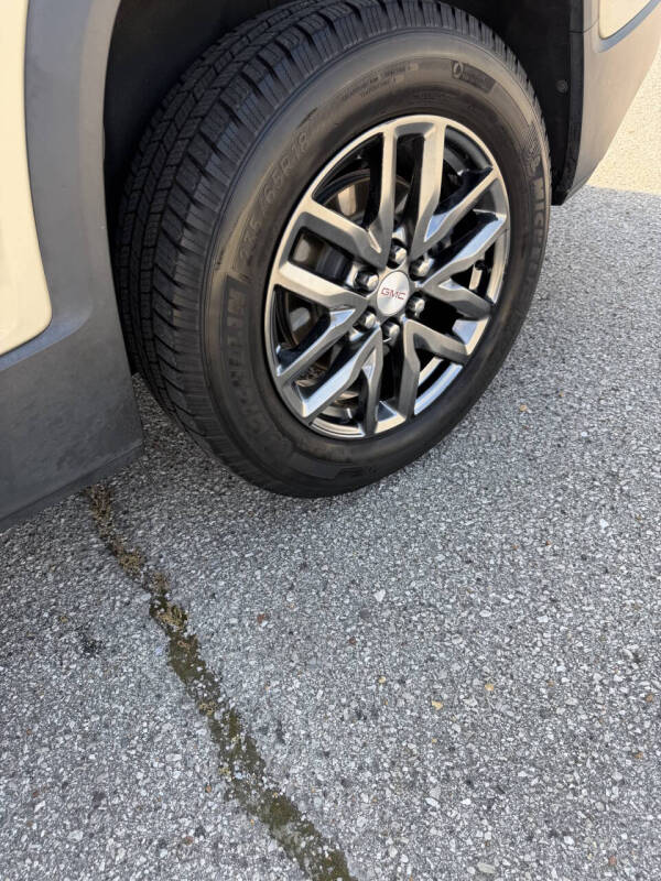 2017 GMC Acadia SLT-1