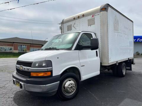 2013 Chevrolet Express for sale at ARCH AUTO SALES in Saint Louis MO