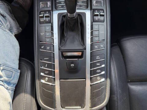 2017 Porsche Macan GTS