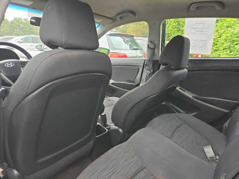 2017 Hyundai Accent SE