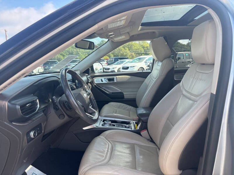 2020 Ford Explorer Platinum