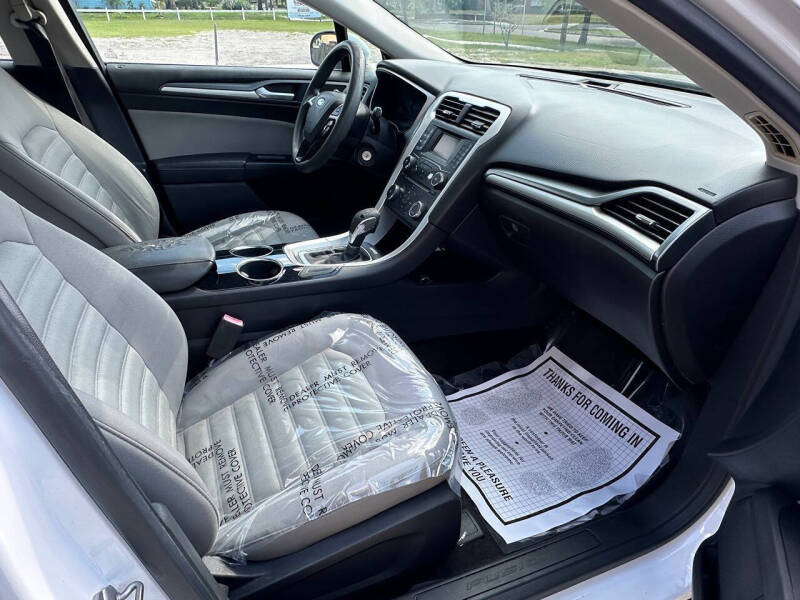 2013 Ford Fusion S