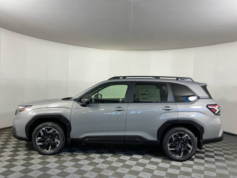 2025 Subaru Forester Premium Hybrid