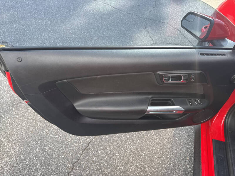 2015 Ford Mustang V6