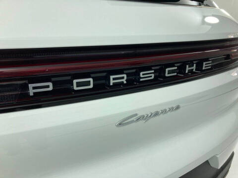 2024 Porsche Cayenne