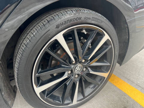 2019 Toyota Camry XSE V6