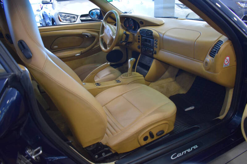 2000 Porsche 911 Carrera