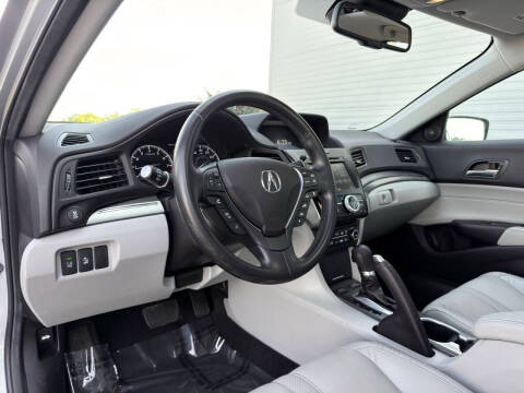2019 Acura ILX w/Tech