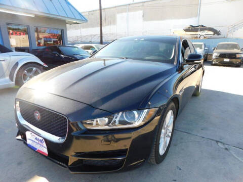 2017 Jaguar XE 25t Premium