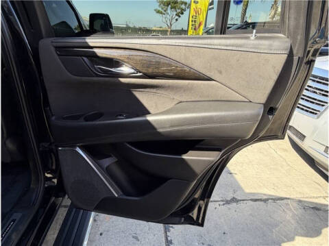 2016 Cadillac Escalade Platinum