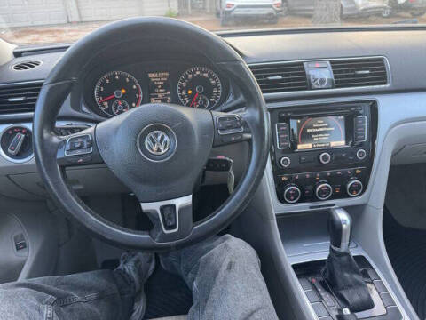 2012 Volkswagen Passat SE