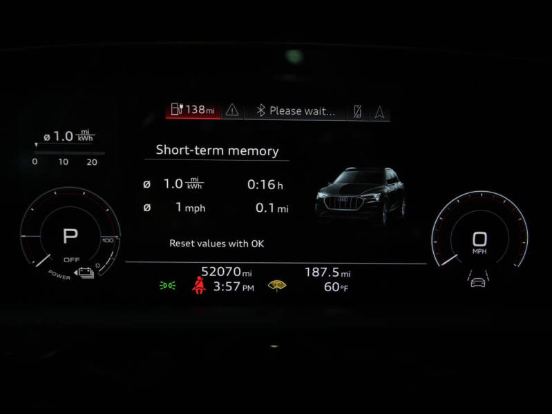 2021 Audi e-tron quattro Premium